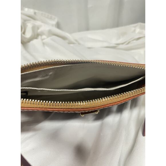 Dooney & Bourke Penn State Slim Wristlet Bag Clutch PERFECT! - Picture 3 of 10